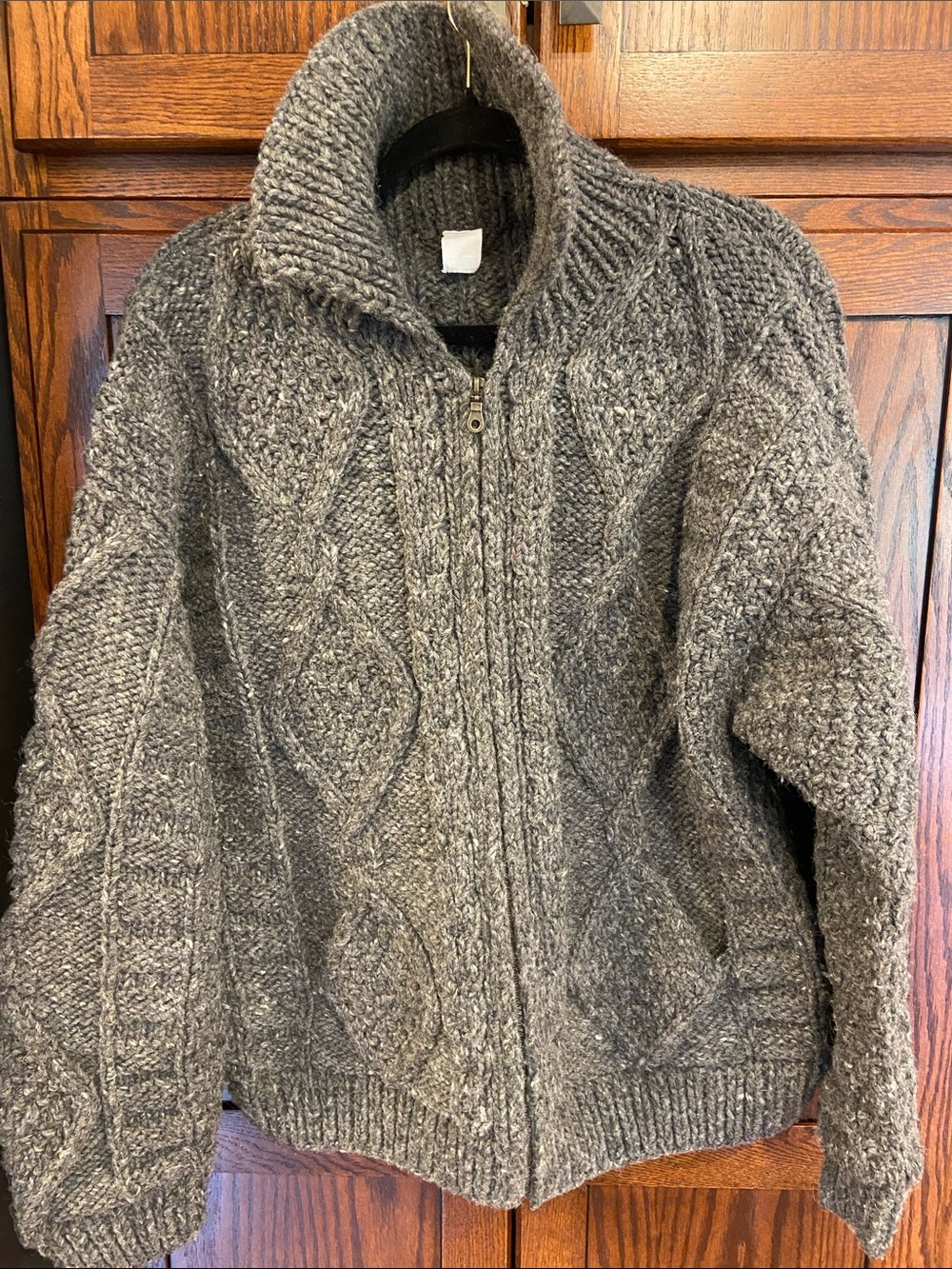 💯 Wool Hand Made Ecuador dark Gray Cable Knit Zip-Up Sweater Jacket Medium
